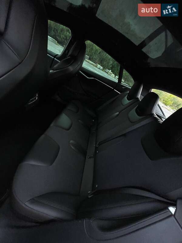 Лифтбек Tesla Model S 2017 в Полтаве фото 12 Лифтбек Tesla Model S 2017 в Полтаве