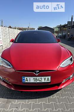 Лифтбек Tesla Model S 2016 в 