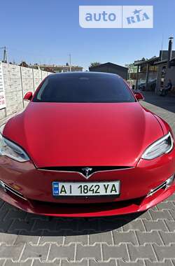 Лифтбек Tesla Model S 2016 в Белой Церкви