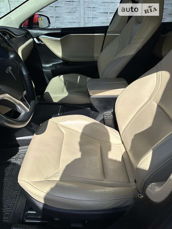 Ліфтбек Tesla Model S 2016 в Білій Церкві