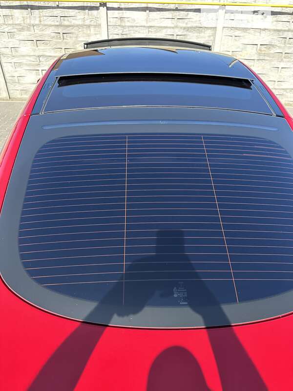 Ліфтбек Tesla Model S 2016 в Білій Церкві
