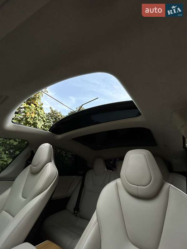 Ліфтбек Tesla Model S 2019 в Ужгороді фото 20 Ліфтбек Tesla Model S 2019 в Ужгороді