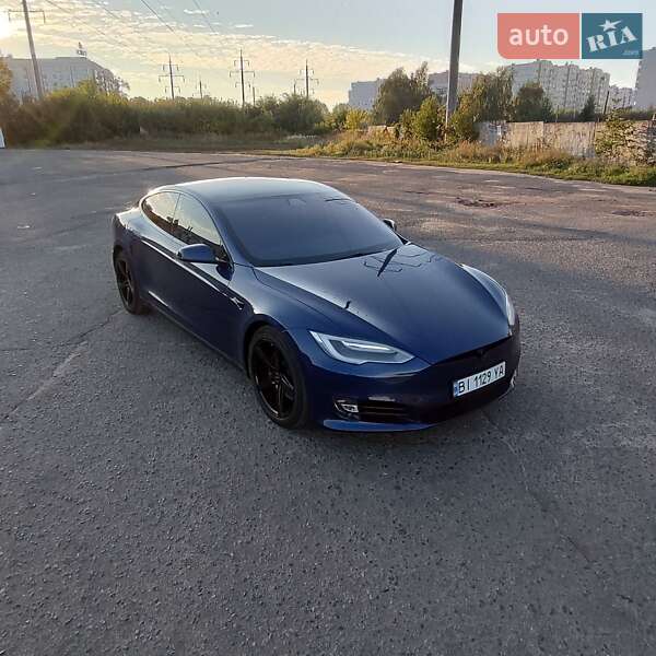 Лифтбек Tesla Model S 2017 в Полтаве фото 2 Лифтбек Tesla Model S 2017 в Полтаве