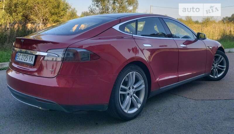 Ліфтбек Tesla Model S 2013 в Дрогобичі фото 7 Ліфтбек Tesla Model S 2013 в Дрогобичі