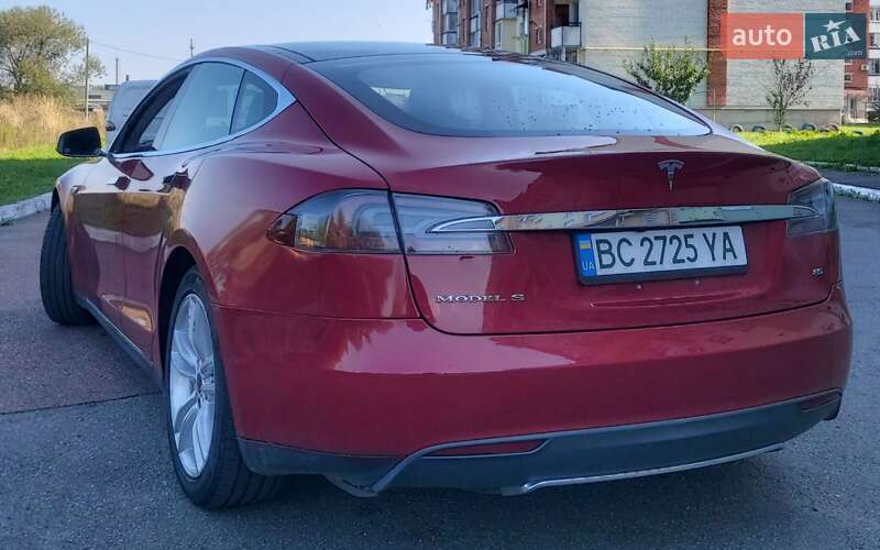 Лифтбек Tesla Model S 2013 в Дрогобыче