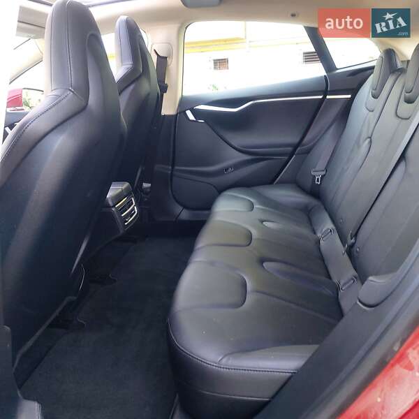 Лифтбек Tesla Model S 2013 в Дрогобыче