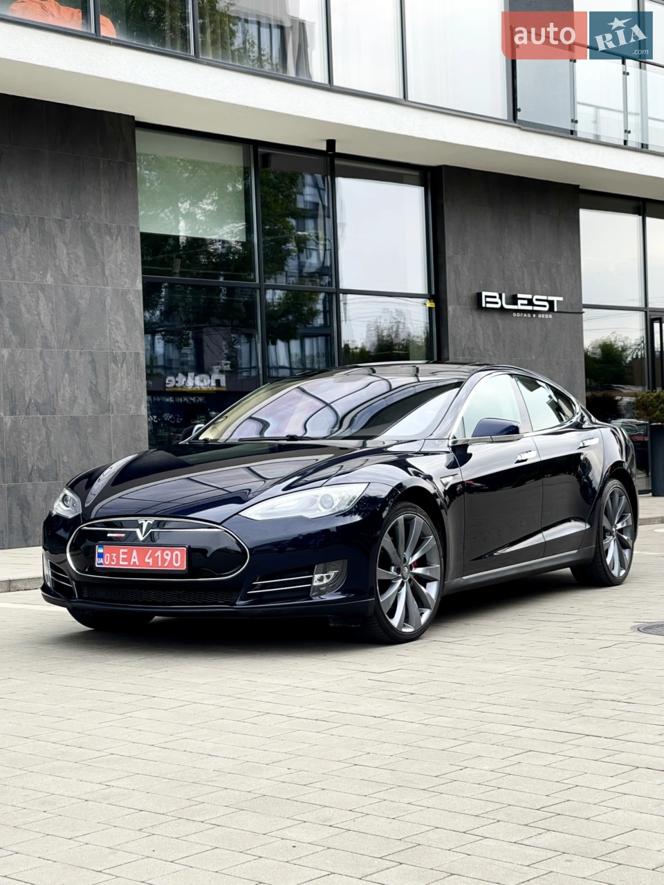2014 Tesla Model S - мініатюра 27