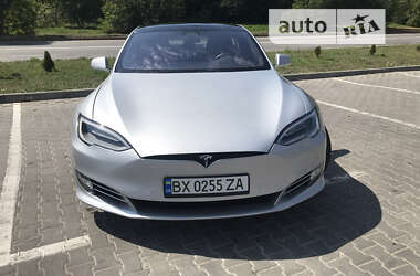 Ліфтбек Tesla Model S 2016 в Хмельницькому