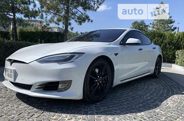 Лифтбек Tesla Model S 2016 в Днепре