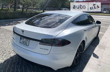 Ліфтбек Tesla Model S 2016 в Дніпрі