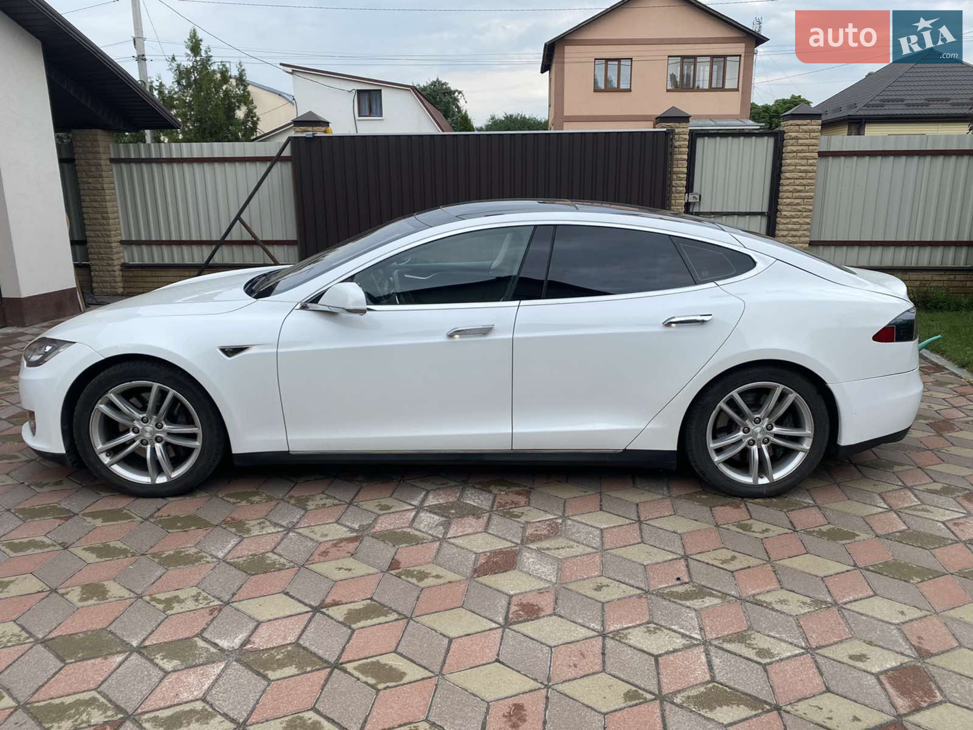 2013 Tesla Model S - мініатюра 2