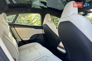 Лифтбек Tesla Model S 2022 в Одессе
