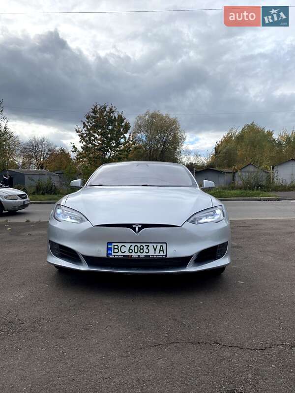 Лифтбек Tesla Model S 2017 в Одессе