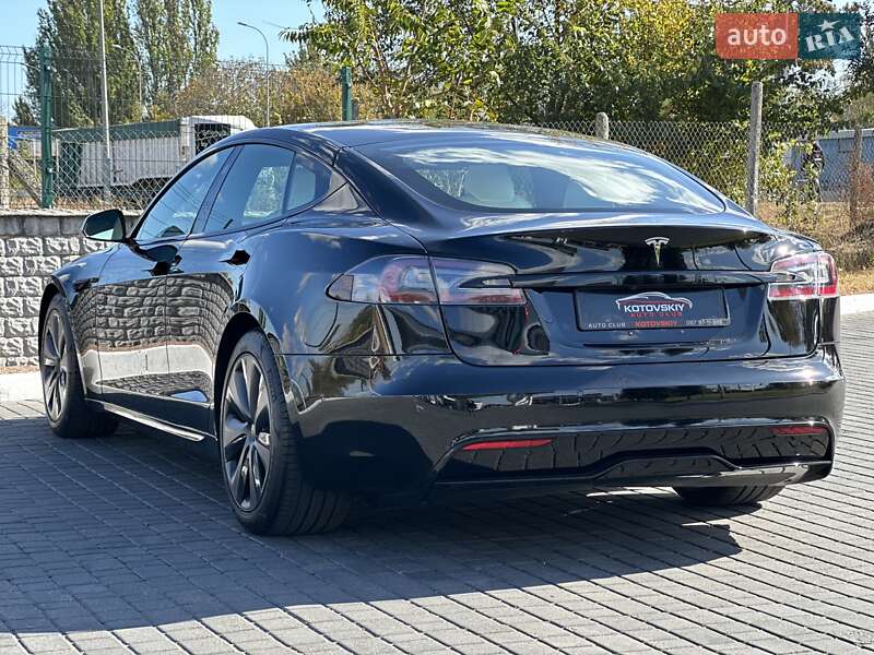 Лифтбек Tesla Model S 2021 в Одессе