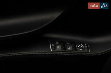 Лифтбек Tesla Model S 2016 в Днепре