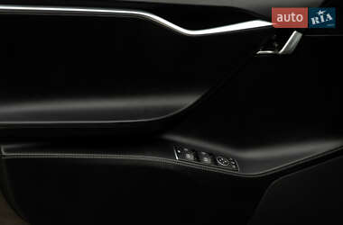 Лифтбек Tesla Model S 2016 в Днепре