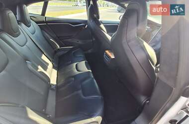 Лифтбек Tesla Model S 2017 в 
