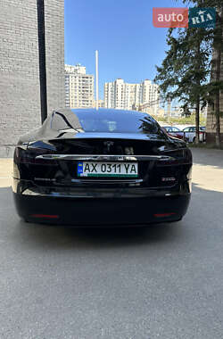 Лифтбек Tesla Model S 2019 в Харькове