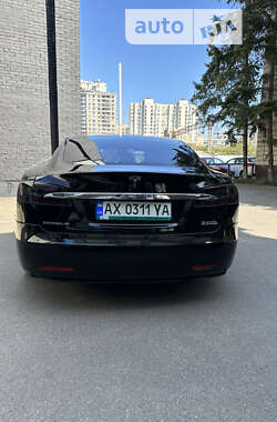 Ліфтбек Tesla Model S 2019 в Харкові