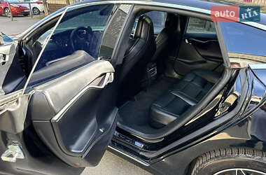 Лифтбек Tesla Model S 2019 в Харькове