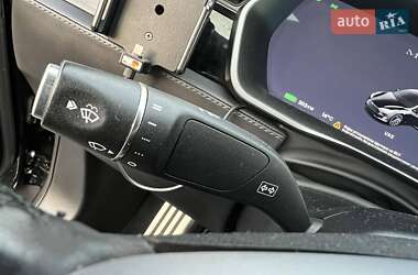 Лифтбек Tesla Model S 2018 в Киеве