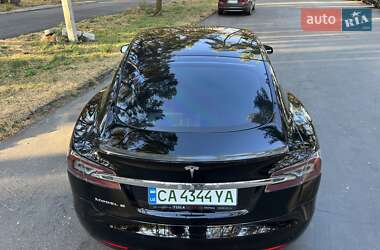 Лифтбек Tesla Model S 2018 в Черкассах
