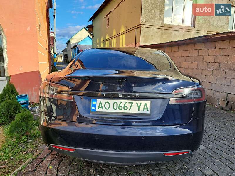 Лифтбек Tesla Model S 2014 в Берегово фото 5 Лифтбек Tesla Model S 2014 в Берегово
