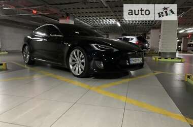 Ліфтбек Tesla Model S 2017 в Одесі