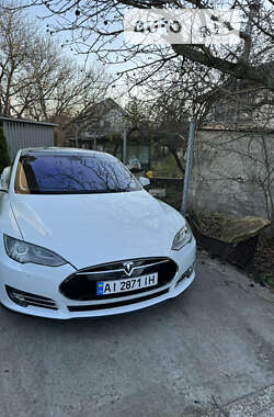 Хэтчбек Tesla Model S 2013 в Киеве