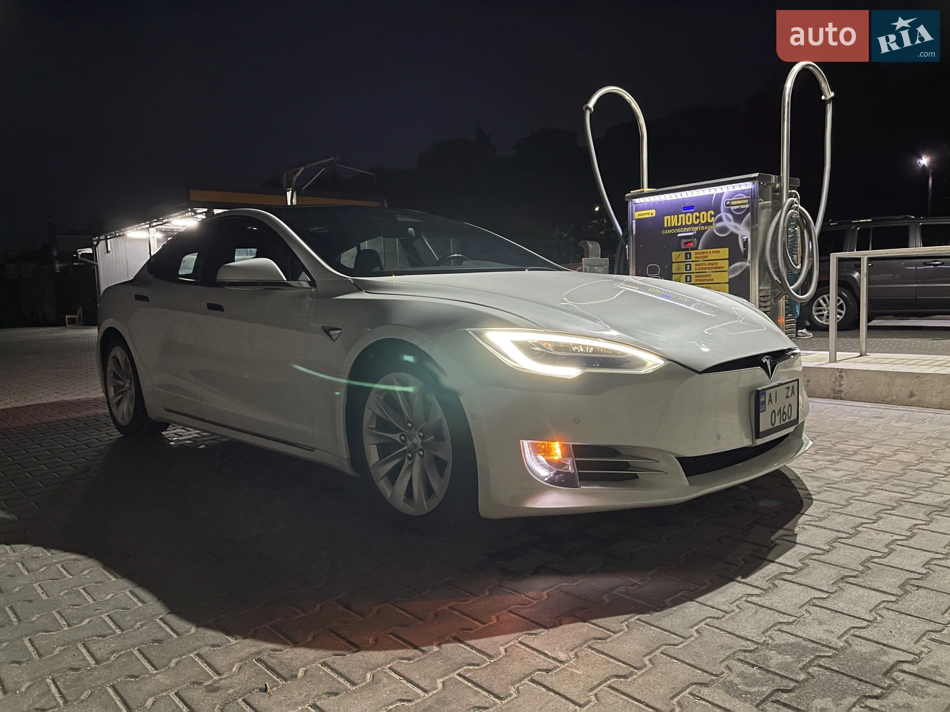 2016 Tesla Model S - мініатюра 14