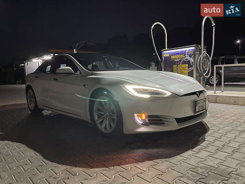 Ліфтбек Tesla Model S 2016 в Білій Церкві