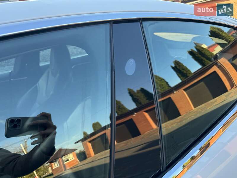 Ліфтбек Tesla Model S 2016 в Білій Церкві
