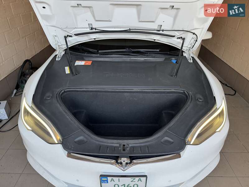 Ліфтбек Tesla Model S 2016 в Білій Церкві