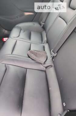 Лифтбек Tesla Model S 2019 в 
