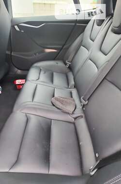 Лифтбек Tesla Model S 2019 в 