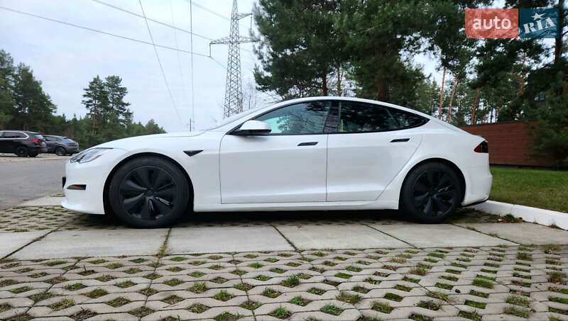 Лифтбек Tesla Model S 2021 в Киеве