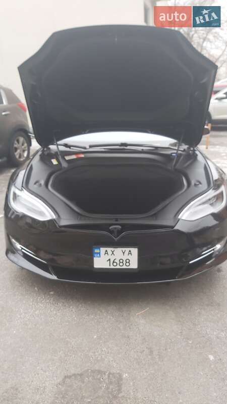 Лифтбек Tesla Model S 2015 в Харькове фото 2 Лифтбек Tesla Model S 2015 в Харькове