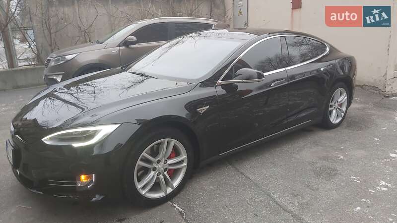 Лифтбек Tesla Model S 2015 в Харькове фото 5 Лифтбек Tesla Model S 2015 в Харькове