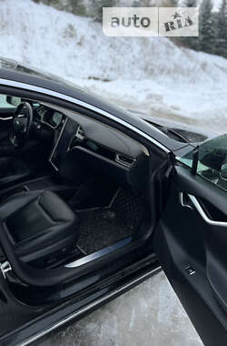 Лифтбек Tesla Model S 2015 в 