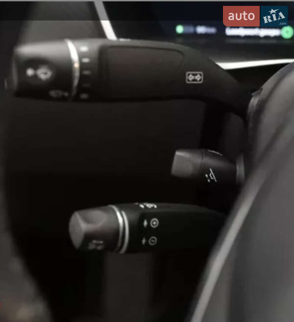 Лифтбек Tesla Model S 2017 в Бродах