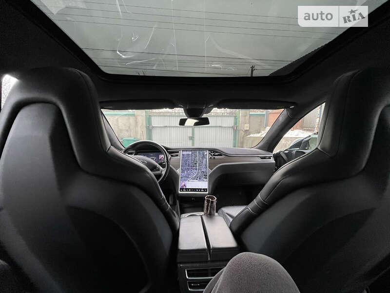 Лифтбек Tesla Model S 2015 в Хмельницком фото 13 Лифтбек Tesla Model S 2015 в Хмельницком