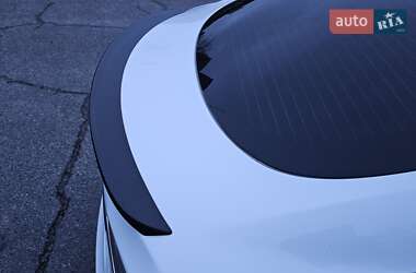 Ліфтбек Tesla Model S 2014 в Львові