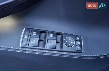 Ліфтбек Tesla Model S 2014 в Львові