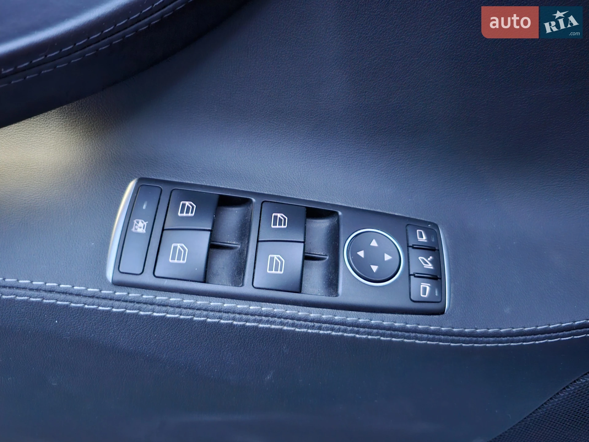 2014 Tesla Model S - мініатюра 23