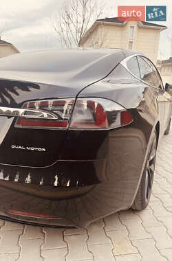 Лифтбек Tesla Model S 2019 в Одессе