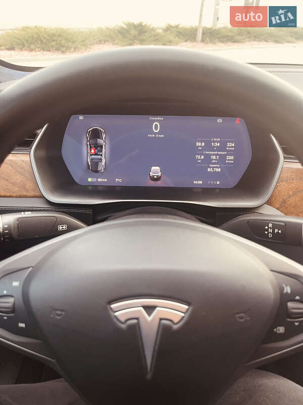 Лифтбек Tesla Model S 2019 в Одессе