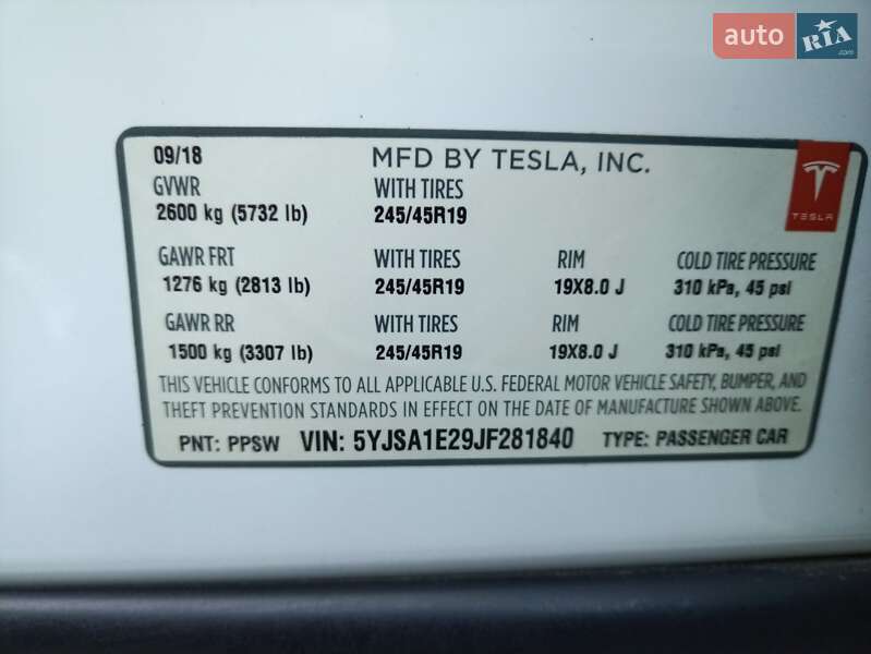 Лифтбек Tesla Model S 2018 в Киеве