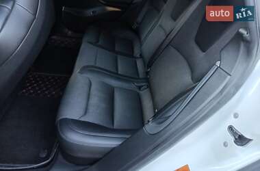Лифтбек Tesla Model S 2018 в 