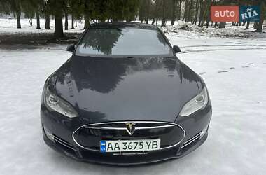 Ліфтбек Tesla Model S 2015 в 
