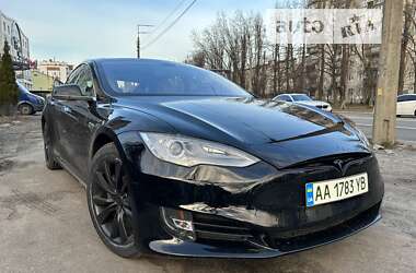 Лифтбек Tesla Model S 2013 в Киеве